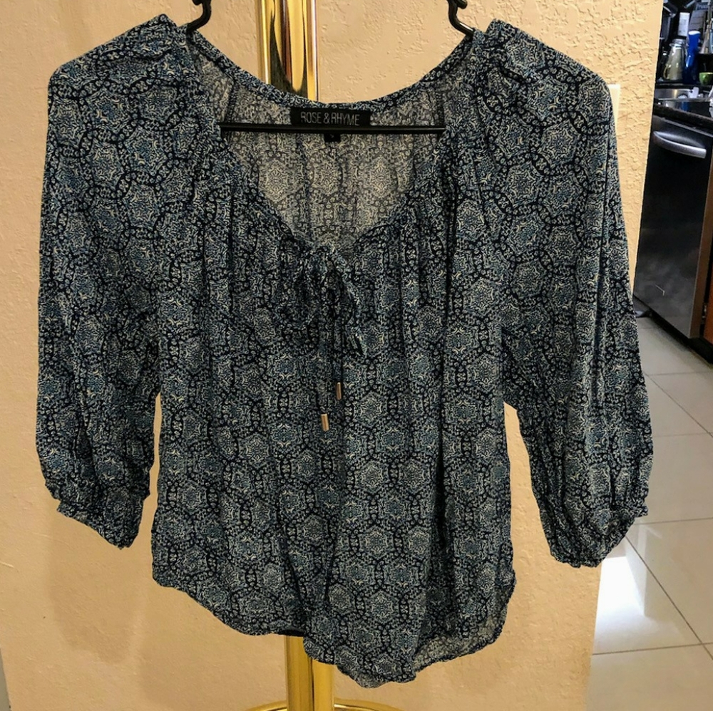 Comfy Long Sleeved Blouse w/ Beautiful Designs